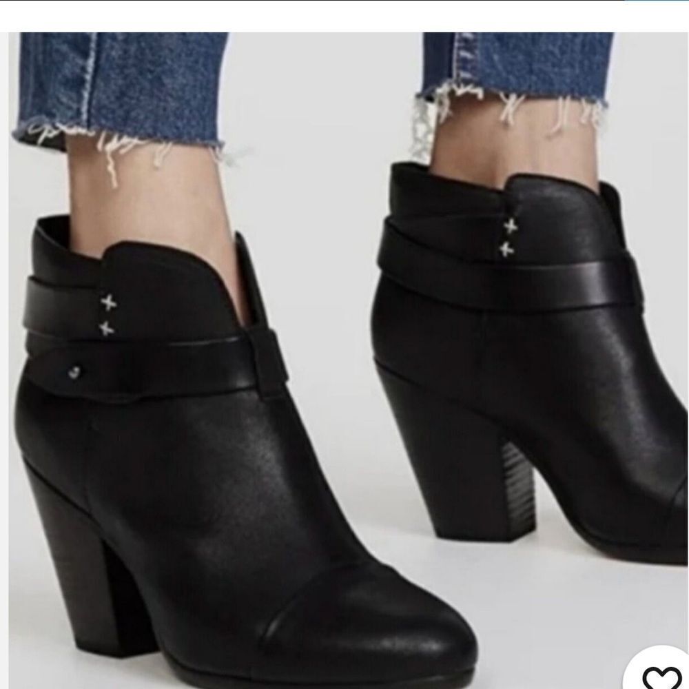 rag & bone Black Leather Harrow Ankle Boots with stacked heel. Size 6 (36.5)